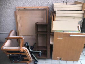 学習机の解体搬出