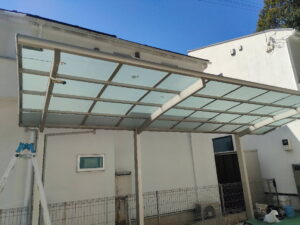 2台用縦長カーポート撤去前