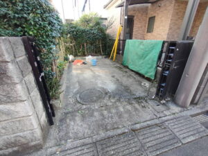 サイドパネル波板鉄製カーポート解体後