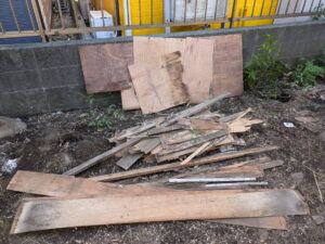 物置床べニア撤去後