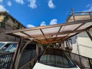 波板屋根カーポート撤去前