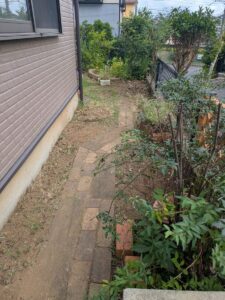 庭木剪定後草刈り後